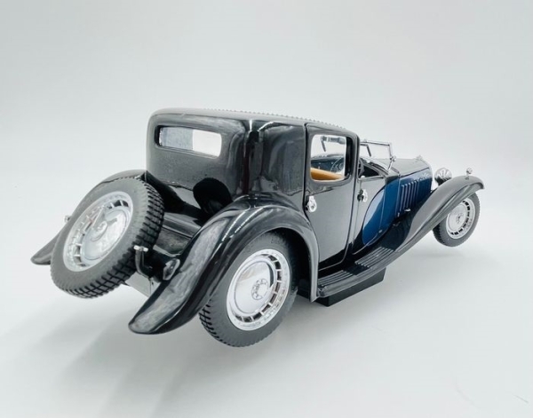Franklin Mint Bugatti Royal Coupe Napoleon 1926 DieCast Model (1781)